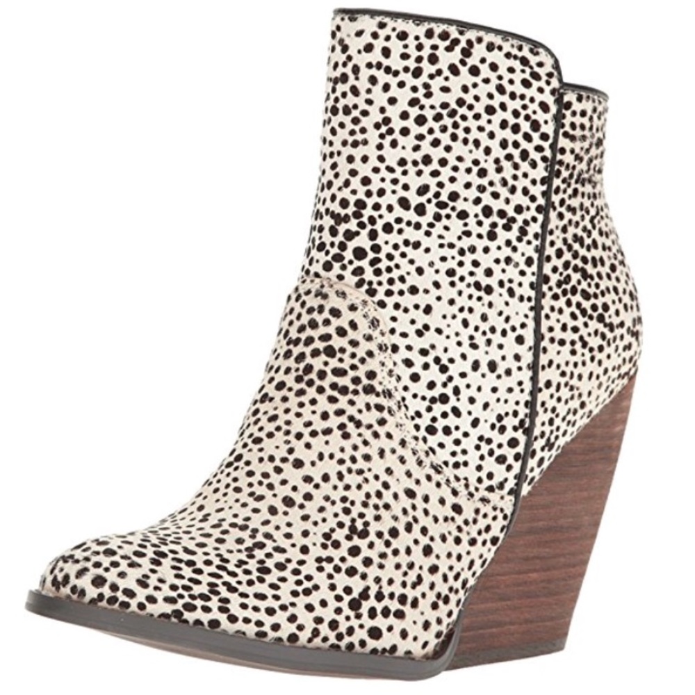 Very Volatile Los Angeles Horse fur Ankle Bootie❤️